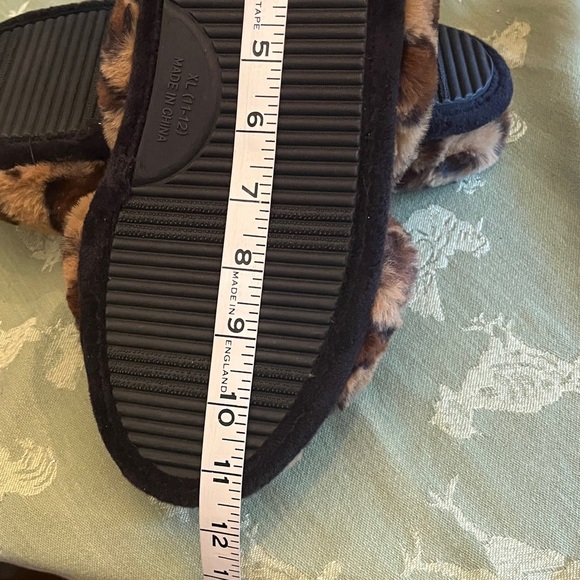 New BP Mae Cross Strap Faux fur Soft Leopard Print Women’s Slippers sze 11/12 - Picture 8 of 8